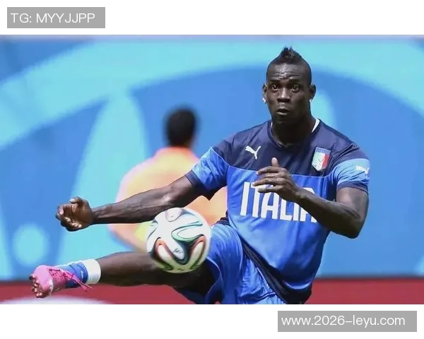 巴洛特利为保持竞技状态加盟第五级别球队进行训练 巴洛特利为保持竞技状态加盟第五级别球队进行训练